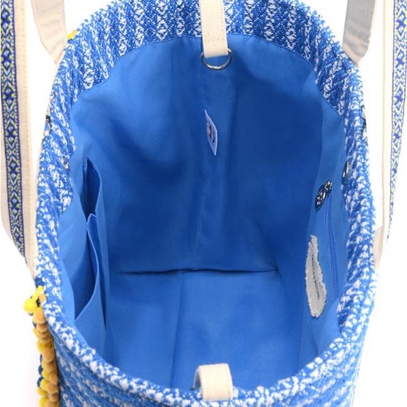 America & Beyond Magical Madrid sold out tote bag, weekender, beach… - Picture 5 of 8